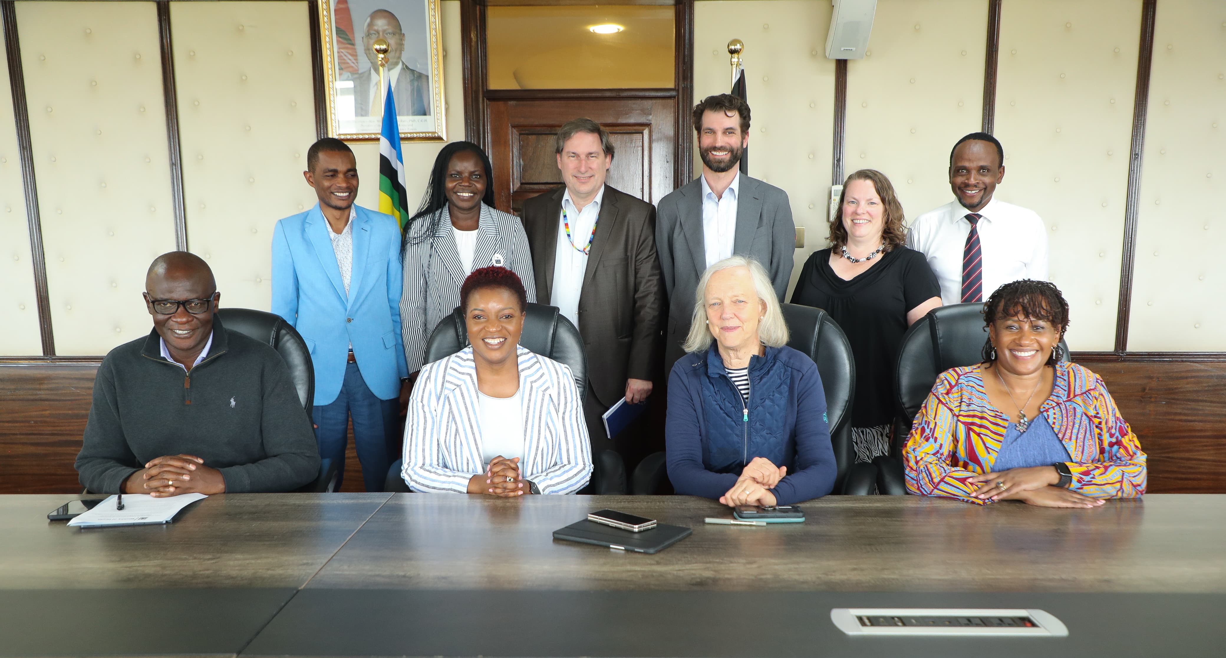 𝐇𝐞𝐚𝐥𝐭𝐡 𝐂𝐒 𝐍𝐚𝐤𝐡𝐮𝐦𝐢𝐜𝐡𝐚 𝐌𝐞𝐞𝐭𝐬 𝐰𝐢𝐭𝐡 𝐔𝐒 𝐀𝐦𝐛𝐚𝐬𝐬𝐚𝐝𝐨𝐫 𝐌𝐞𝐠 𝐖𝐡𝐢𝐭𝐦𝐚𝐧 