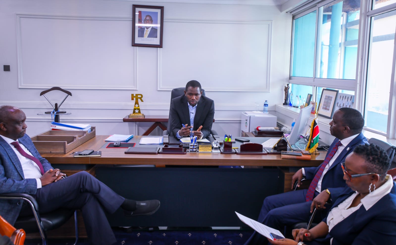 Government Explores Financing Fund for Local Health Manufacturers