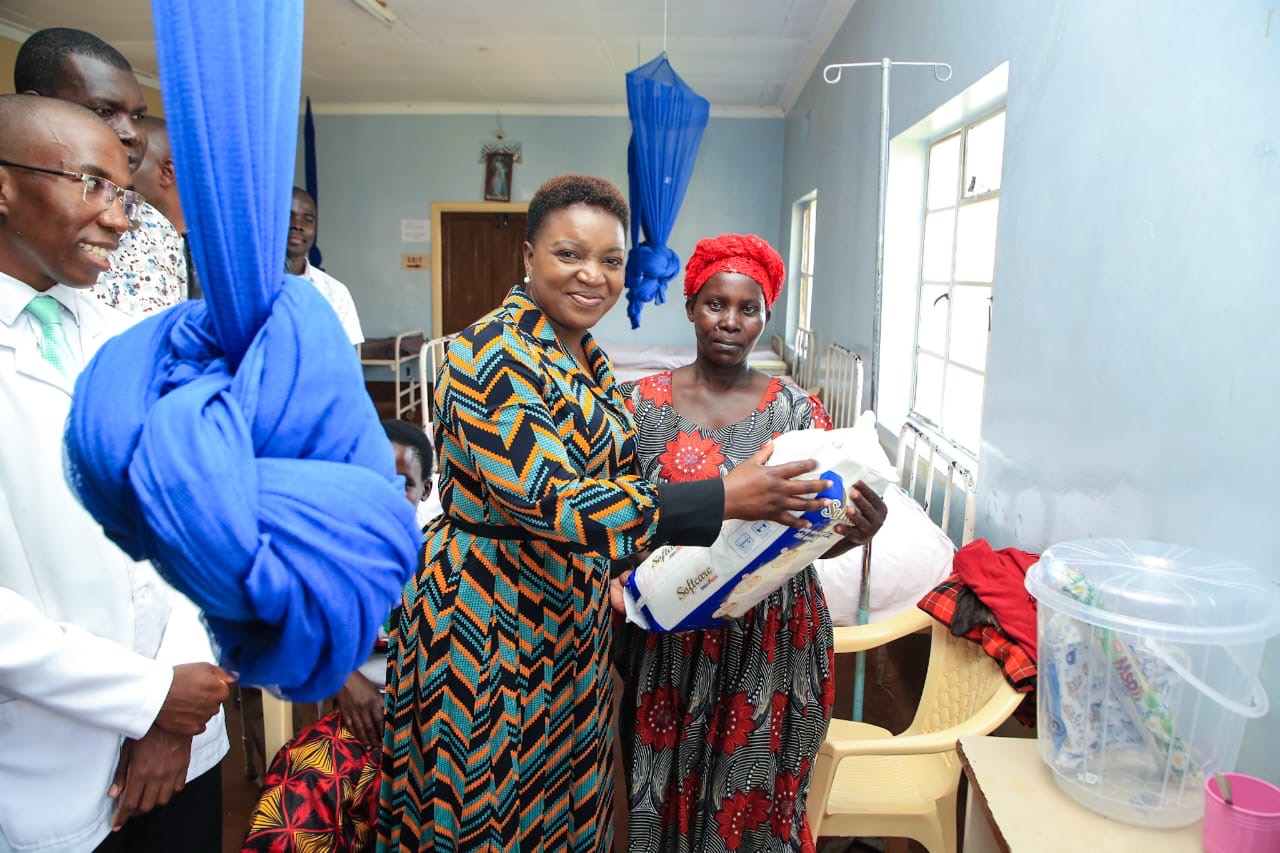 𝐍𝐚𝐤𝐡𝐮𝐦𝐢𝐜𝐡𝐚 𝐁𝐨𝐨𝐬𝐭𝐬 𝐍𝐚𝐧𝐠𝐢𝐧𝐚 𝐌𝐢𝐬𝐬𝐢𝐨𝐧 𝐇𝐨𝐬𝐩𝐢𝐭𝐚𝐥 