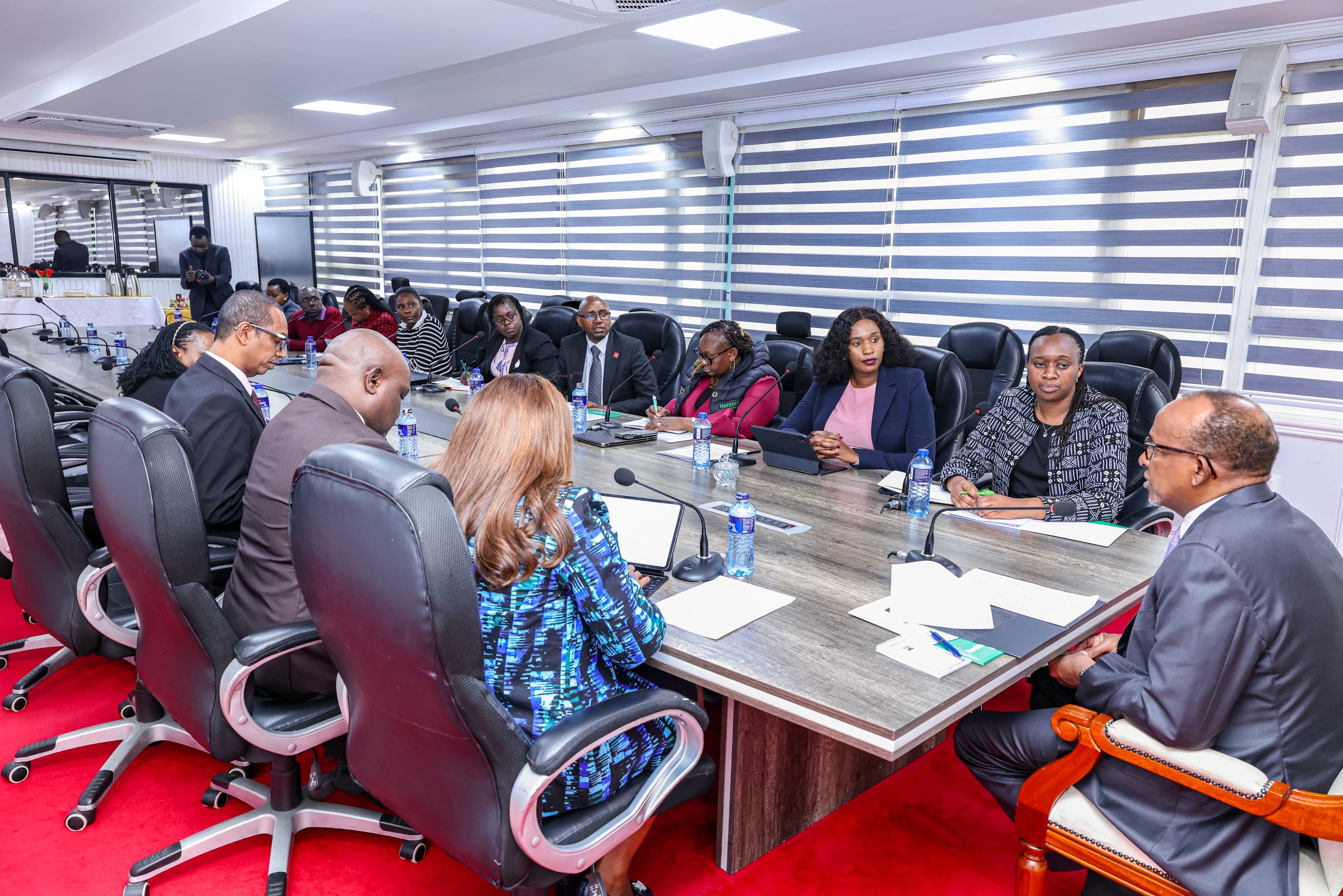 Ministry of Health Strengthens Partnership with HENNET to Advance Health Sector Reforms