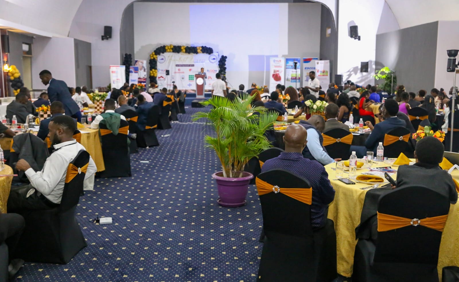 Medical Students Urged to Turn Healthcare Gaps into Solutions
