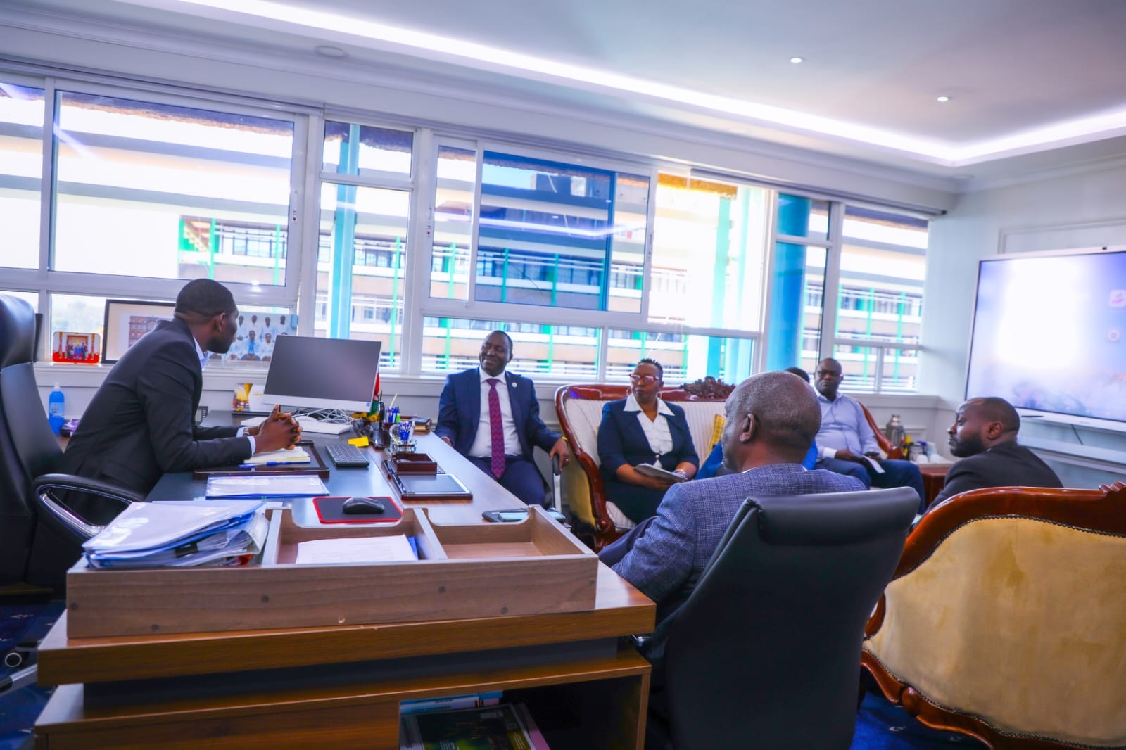 Government Explores Financing Fund for Local Health Manufacturers