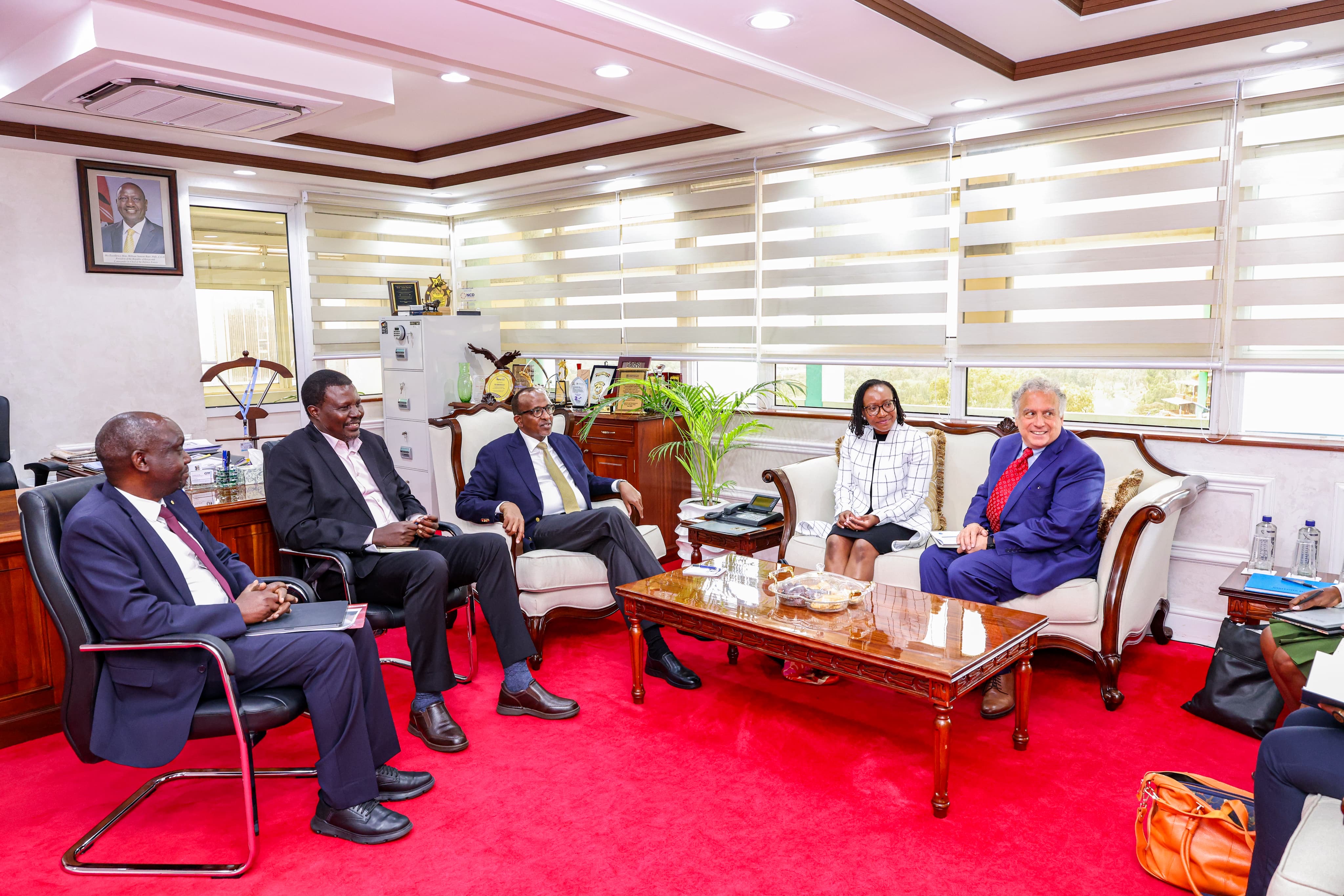 Kenya strengthens partnership with IAVI on vaccine research and local manufacturing