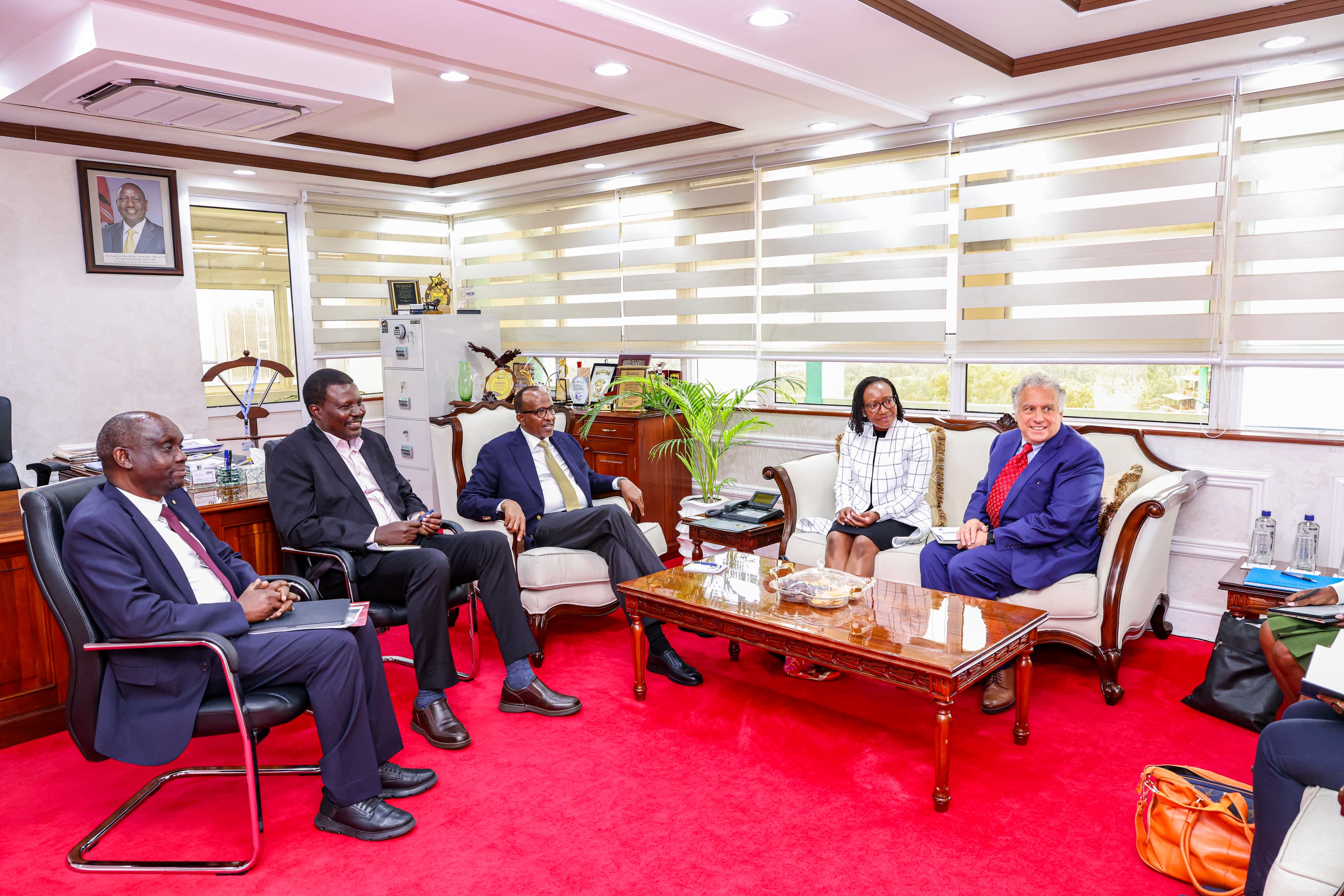 Kenya strengthens partnership with IAVI on vaccine research and local manufacturing