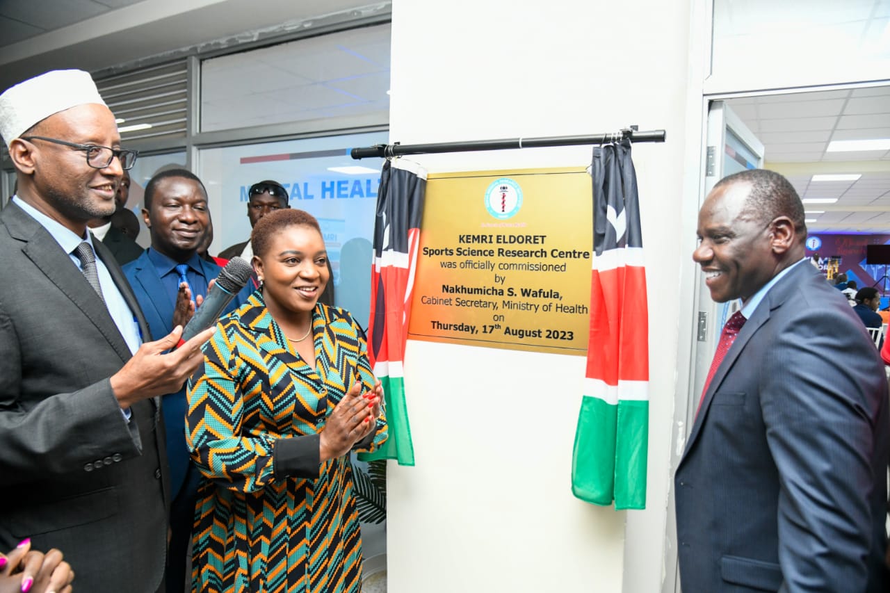 𝐂𝐚𝐛𝐢𝐧𝐞𝐭 𝐒𝐞𝐜𝐫𝐞𝐭𝐚𝐫𝐲 𝐟𝐨𝐫 𝐇𝐞𝐚𝐥𝐭𝐡 𝐋𝐚𝐮𝐧𝐜𝐡𝐞𝐬 𝐊𝐄𝐌𝐑𝐈 𝐄𝐥𝐝𝐨𝐫𝐞𝐭 𝐒𝐩𝐨𝐫𝐭𝐬 𝐒𝐜𝐢𝐞𝐧𝐜𝐞 𝐑𝐞𝐬𝐞𝐚𝐫𝐜𝐡 𝐂𝐞𝐧𝐭𝐫𝐞