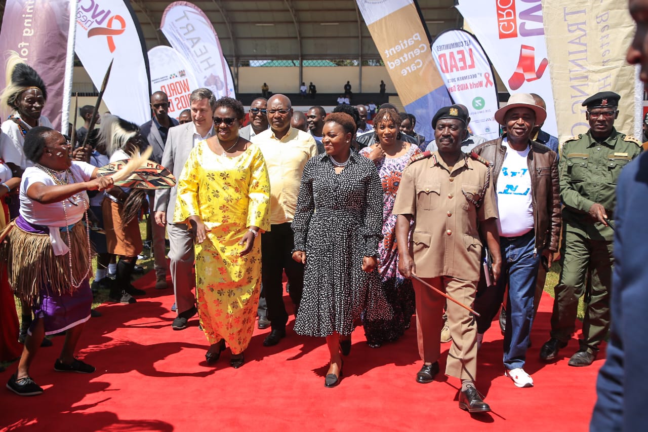 𝐇𝐞𝐚𝐥𝐭𝐡 𝐂𝐚𝐛𝐢𝐧𝐞𝐭 𝐒𝐞𝐜𝐫𝐞𝐭𝐚𝐫𝐲 𝐀𝐩𝐩𝐥𝐚𝐮𝐝𝐬 𝐂𝐨𝐦𝐦𝐮𝐧𝐢𝐭𝐲-𝐋𝐞𝐝 𝐄𝐟𝐟𝐨𝐫𝐭𝐬 𝐢𝐧 𝐂𝐨𝐦𝐛𝐚𝐭𝐭𝐢𝐧𝐠 𝐇𝐈𝐕/𝐀𝐈𝐃𝐒 𝐨𝐧 𝐖𝐨𝐫𝐥𝐝 𝐀𝐈𝐃𝐒 𝐃𝐚𝐲