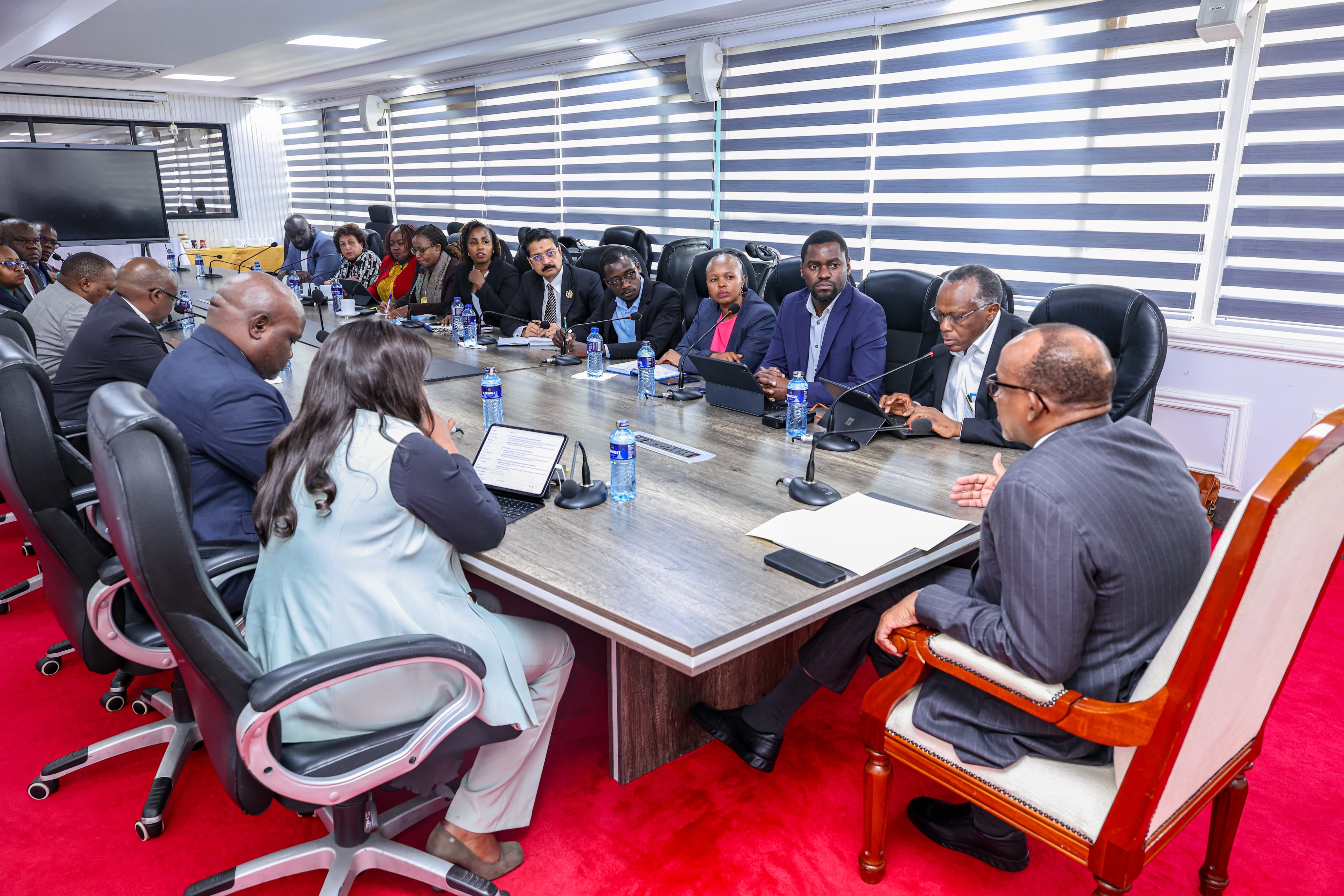 Government, Private Sector Deepen Collaboration to Advance Health Reforms