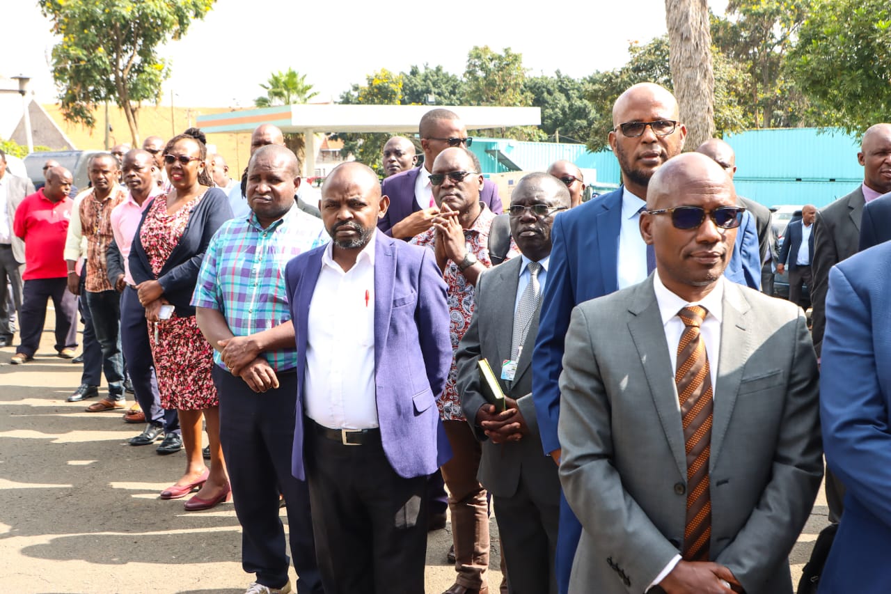 𝐇𝐞𝐚𝐥𝐭𝐡 𝐂𝐒 𝐂𝐨𝐦𝐦𝐞𝐧𝐝𝐬 𝐌𝐢𝐧𝐢𝐬𝐭𝐫𝐲 𝐒𝐭𝐚𝐟𝐟 𝐟𝐨𝐫 𝐂𝐨𝐦𝐦𝐢𝐭𝐦𝐞𝐧𝐭 𝐭𝐨 𝐇𝐞𝐚𝐥𝐭𝐡𝐜𝐚𝐫𝐞 𝐑𝐞𝐟𝐨𝐫𝐦