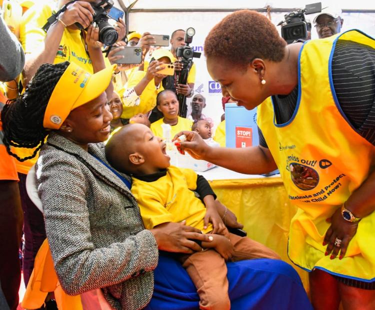 𝐂𝐚𝐛𝐢𝐧𝐞𝐭 𝐒𝐞𝐜𝐫𝐞𝐭𝐚𝐫𝐲 𝐟𝐨𝐫 𝐇𝐞𝐚𝐥𝐭𝐡 𝐋𝐚𝐮𝐧𝐜𝐡𝐞𝐬 𝐍𝐚𝐭𝐢𝐨𝐧𝐚𝐥 𝐄𝐦𝐞𝐫𝐠𝐞𝐧𝐜𝐲 𝐏𝐨𝐥𝐢𝐨 𝐕𝐚𝐜𝐜𝐢𝐧𝐚𝐭𝐢𝐨𝐧 𝐂𝐚𝐦𝐩𝐚𝐢𝐠𝐧