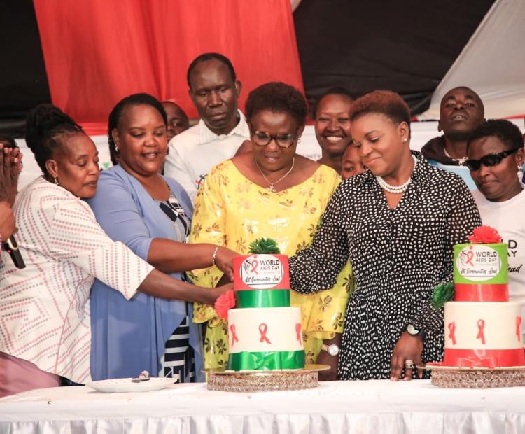 𝐇𝐞𝐚𝐥𝐭𝐡 𝐂𝐚𝐛𝐢𝐧𝐞𝐭 𝐒𝐞𝐜𝐫𝐞𝐭𝐚𝐫𝐲 𝐀𝐩𝐩𝐥𝐚𝐮𝐝𝐬 𝐂𝐨𝐦𝐦𝐮𝐧𝐢𝐭𝐲-𝐋𝐞𝐝 𝐄𝐟𝐟𝐨𝐫𝐭𝐬 𝐢𝐧 𝐂𝐨𝐦𝐛𝐚𝐭𝐭𝐢𝐧𝐠 𝐇𝐈𝐕/𝐀𝐈𝐃𝐒 𝐨𝐧 𝐖𝐨𝐫𝐥𝐝 𝐀𝐈𝐃𝐒 𝐃𝐚𝐲