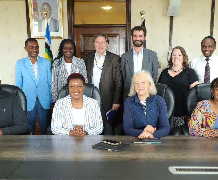 𝐇𝐞𝐚𝐥𝐭𝐡 𝐂𝐒 𝐍𝐚𝐤𝐡𝐮𝐦𝐢𝐜𝐡𝐚 𝐌𝐞𝐞𝐭𝐬 𝐰𝐢𝐭𝐡 𝐔𝐒 𝐀𝐦𝐛𝐚𝐬𝐬𝐚𝐝𝐨𝐫 𝐌𝐞𝐠 𝐖𝐡𝐢𝐭𝐦𝐚𝐧 