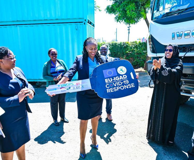 Ministry of Health Receives Mobile Laboratory Donation to Enhance Healthcare Accessibility